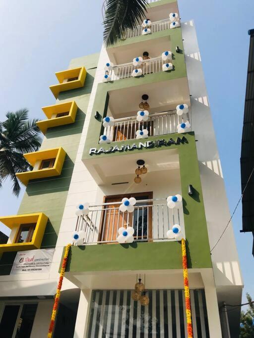 Rajamandiram 3Bhk Ac Apartment In Trivandrum Central Thiruvananthapuram Exterior foto